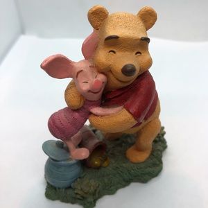 VTG Simply Pooh “hugs are better than honey “